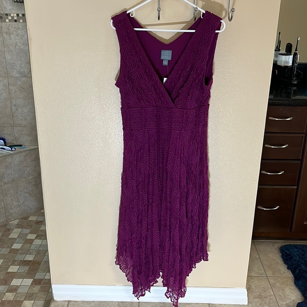 Fit & Flair style dress. Brand: rabbit rabbit rabbit designs